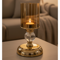 Candelabro de Latón con Esferas de Cristal y Pantalla Ámbar (24 cm)