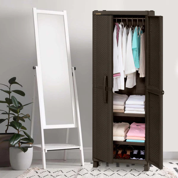 Armario para Ropa Apariencia Rattan Wengue / Rimax