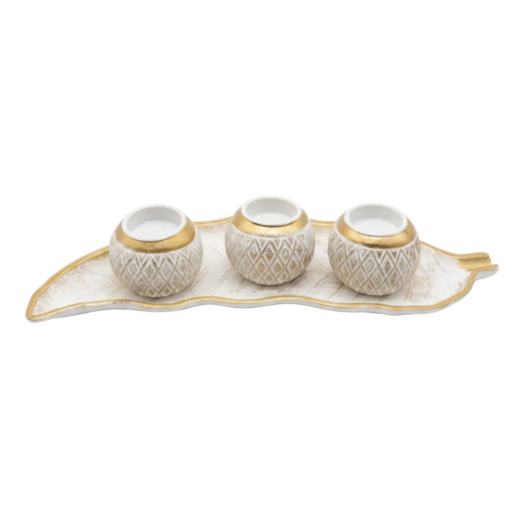 Set de Portavelas Triple: Textura Geométrica Blanco y Oro