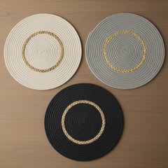 Mantel Individual Con Detalles En Fibra Natural