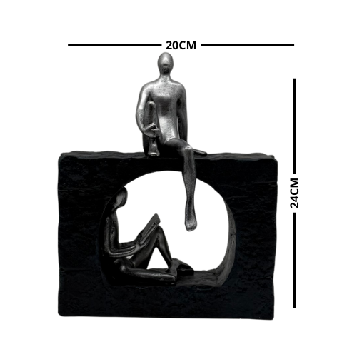 ADORNO DE HOMBRES SENTADOS